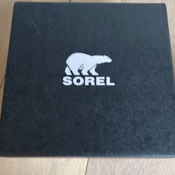 Girls Sorel Whitney 2 short pink winter boots - Picture 9 of 12